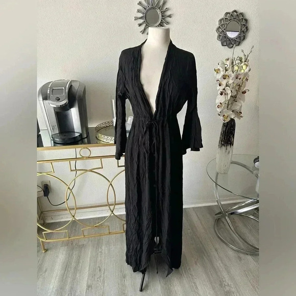 Dresses & Skirts - Beautiful beach covered size ML